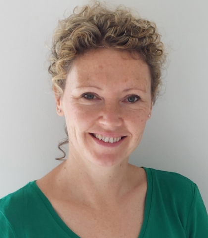 Dr Nicola Scott