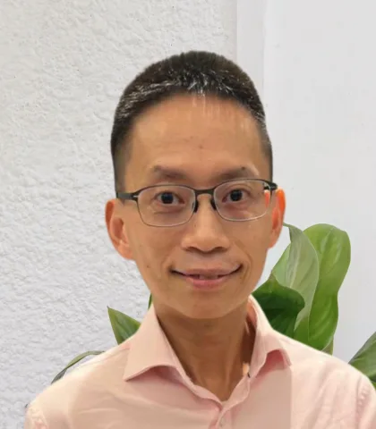 Dr Yu Chan