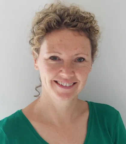 Dr Nicola Scott